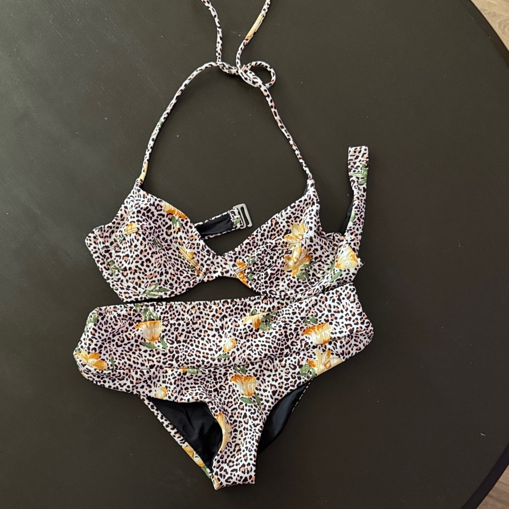 Hurley Leopard Print Bikini with Flower Design